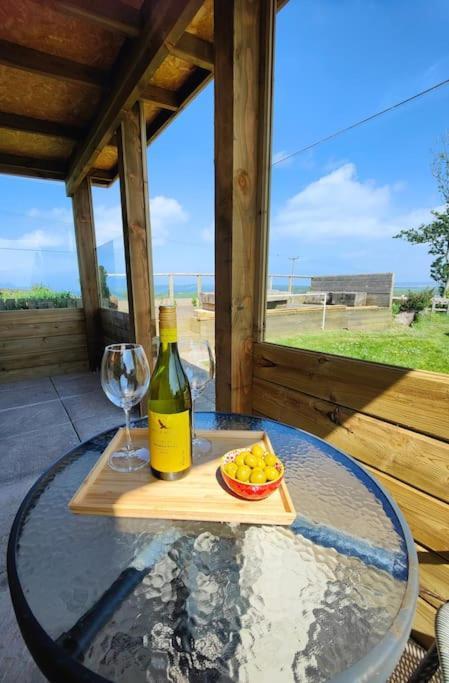 Little Swelle Cabin With Awesome Sea Views Poundstock Εξωτερικό φωτογραφία